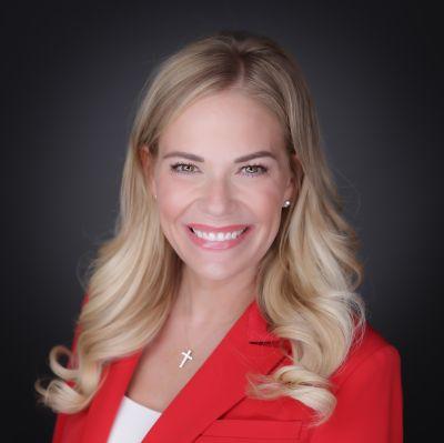 Sabrina Timmins Headshot